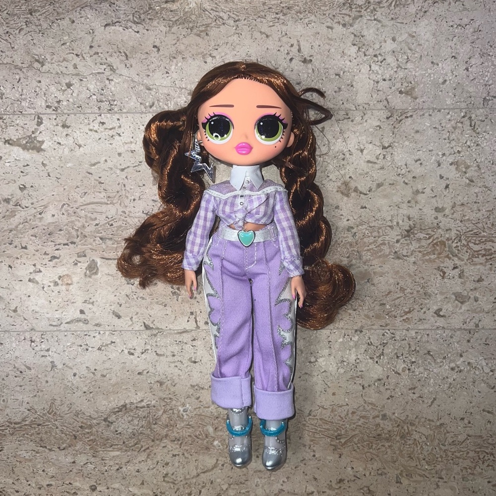 lol surprise OMG remix lonestar fashion doll mga cowgirl country purple checker